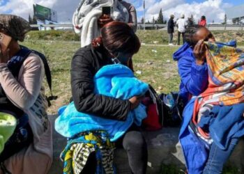 وزير الخارجية: “ما نشرته بعض المنظمات الدولية حول حماية اللاجئين والمهاجرين الأفارقة غير دقيق ويرتقي إلى درجة المغالطة”