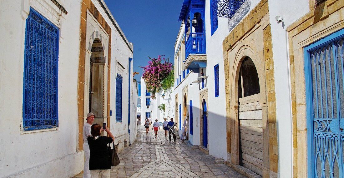 انتهى زمن التدفقات الكبيرة والاقامات الطويلة، السياحة الحديثة خارج أسوار الفنادق في الطبيعة وبين السكان!