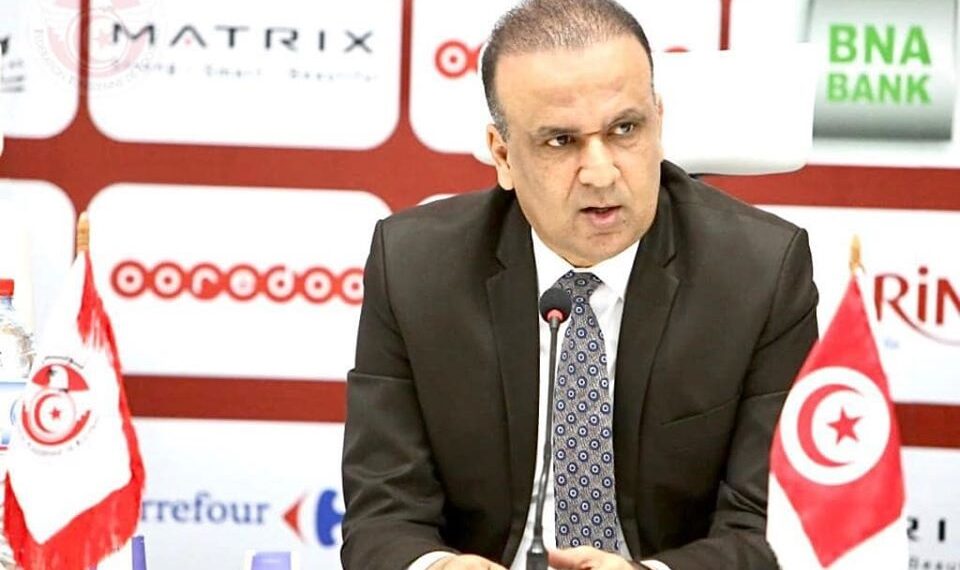 مراجعة بعض القوانين والفصول من المجلة التأديبية والقوانين العامة ضمن برنامج عمل جامعة كرة القدم