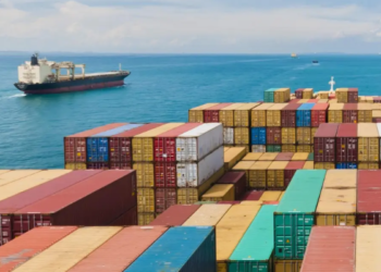 أوت 2023: تسجيل تحسن في العجز التجاري لتونس