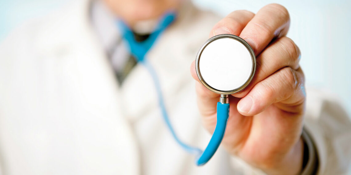 وزير الصحة: “من الضروري إرساء الوكالة الوطنيّة للأدوية ومواد الصحّة”