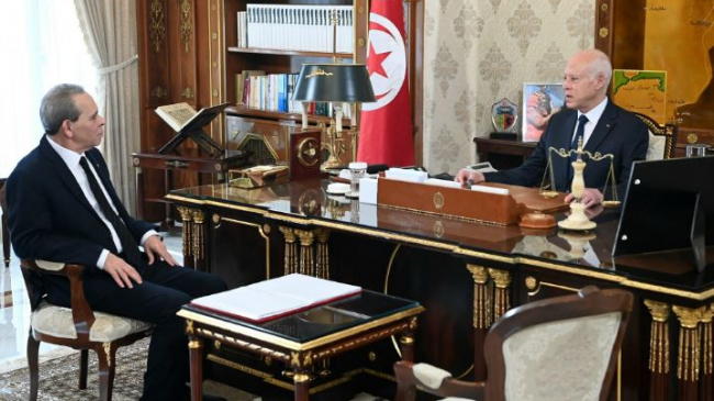 رئيس الجمهورية: “يجب إنقاذ المؤسسات والمنشآت العمومية من شبح الإفلاس وتطهيرها ممن اندسوا داخلها”