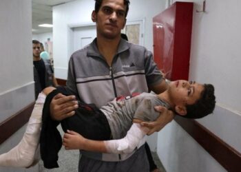 ليلة مرعبة عاشها أهالي غزة.. وأكثر من 400 شهيد في الغارات الإسرائيلية