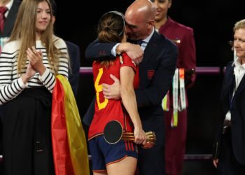 لمدة 3 سنوات.. فيفا يوقف رئيس الاتحاد الاسباني السابق روبياليس