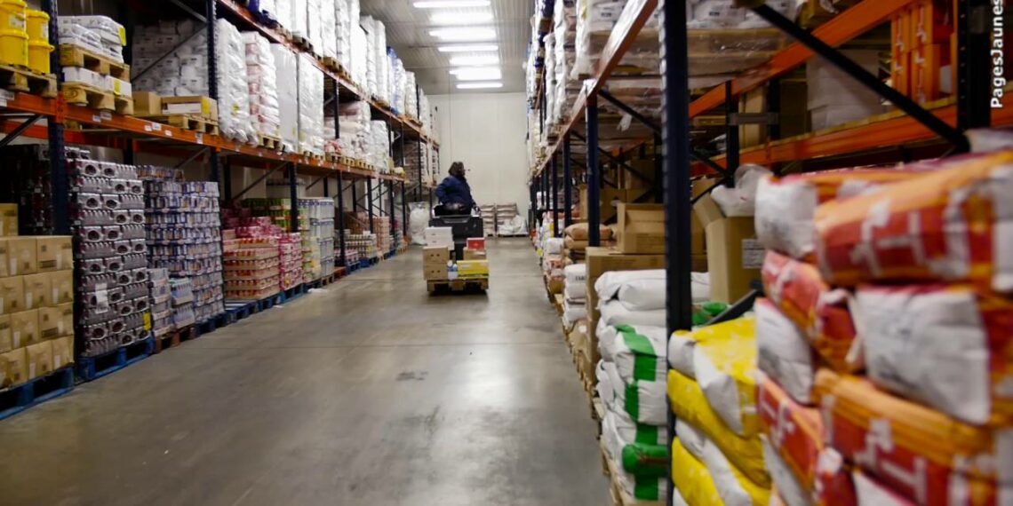 تصديا للمضاربة والإحتكار: حجز كميات هامة من المواد الاستهلاكية مخزنة خارج الأطر القانونية ببنزرت