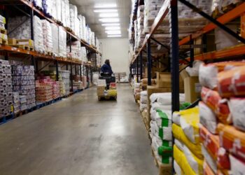تصديا للمضاربة والإحتكار: حجز كميات هامة من المواد الاستهلاكية مخزنة خارج الأطر القانونية ببنزرت