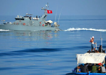 ماذا لو قبلت تونس القيام بمهمة شرطي البحر المتوسط لشمال افريقيا لمحاربة الهجرة غير النظامية!!