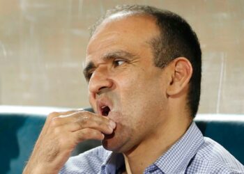 إيقاف رئيس جامعة كرة القدم وديع الجريءالاسباب والموقف المنتظر من الفيفا