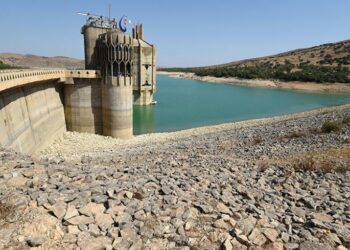 تمديد العمل بنظام الحصص الظرفي للمياه والتحجر الوقتي لبعض استعمالاتها