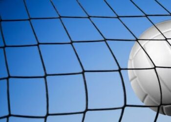 تصفيات أولمبياد باريس: المنتخب الوطني للكرة الطائرة ينهزم أمام نظيره المصري