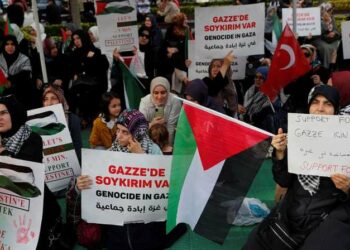 تركيا تستدعي سفيرها لدى إسرائيل