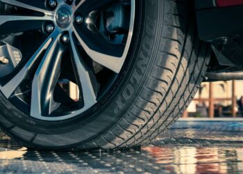 أريانة: حجز عجلات مطاطية بقيمة 950 ألف دينار بمخزنين عشوائيين