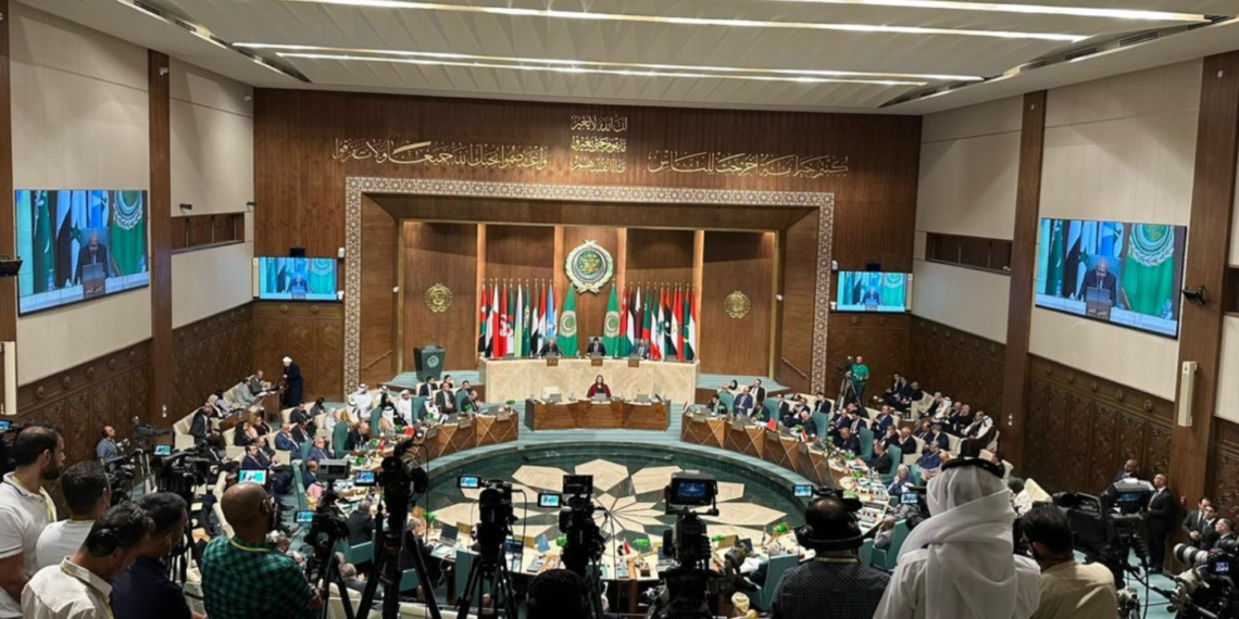 حماس تواجه إسرائيل في العلن والعرب في الخفاء