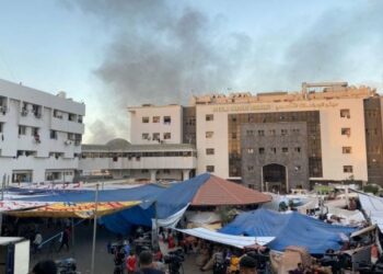 بعد أن روّج لوجودهم داخله.. إذاعة جيش الاحتلال: لا مؤشرات إلى وجود أسرى إسرائيليين بمستشفى الشفاء