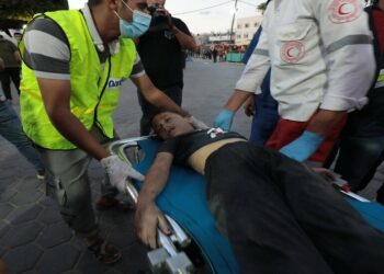 إجلاء عدد من الأطفال المصابين بالسرطان من غزة للعلاج في الخارج