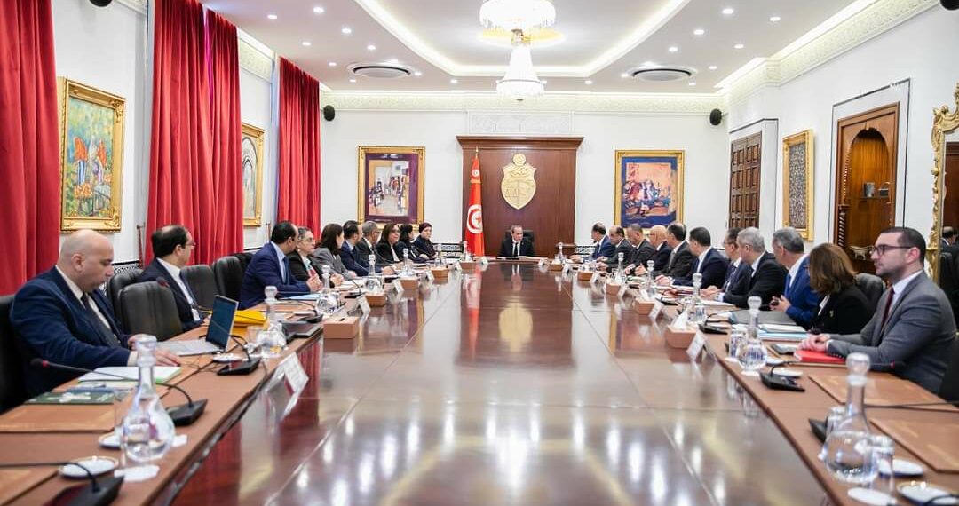 مجلس الوزراء يوافق على عدد من مشاريع قوانين وأوامر