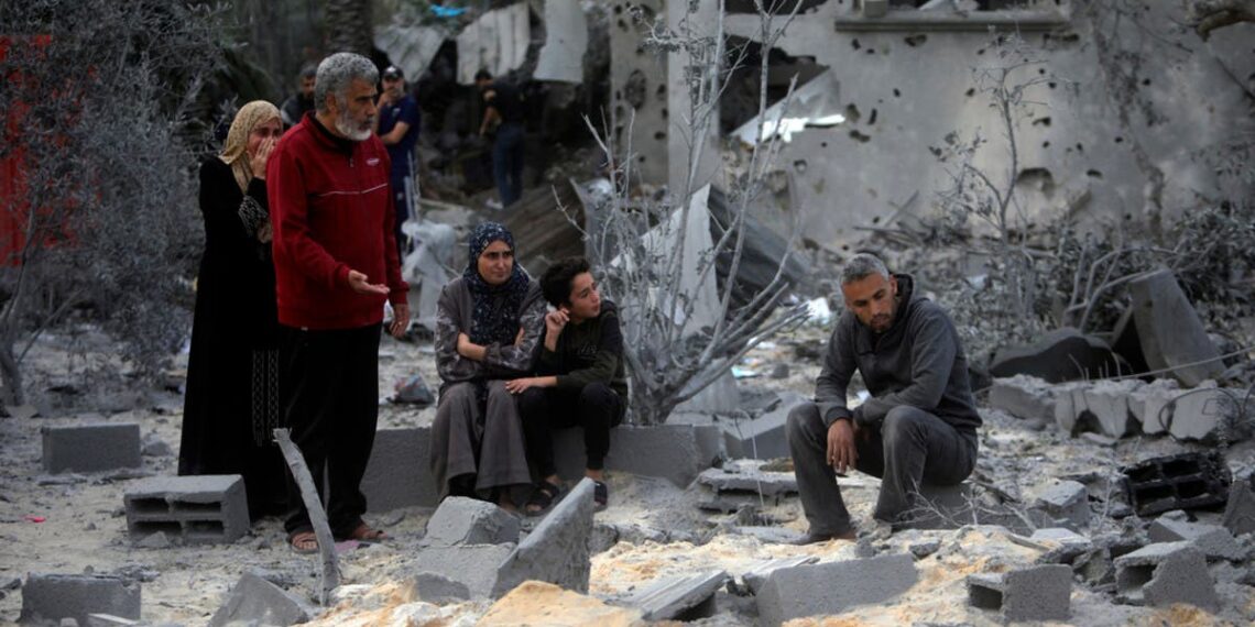 خلال آخر يوم لها: مساع لتمديد هدنة غزة