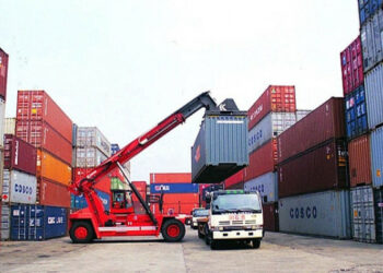 تحسّن عجز الميزان التجاري للقطاع الصناعي