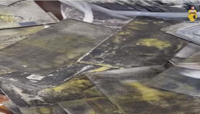 أريانة: القبض على أجنبيين من أجل غسيل الأموال وتدليس عملة