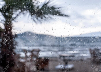 طقس الثلاثاء: سحب كثيفة وأمطار رعدية