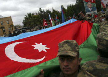 أذربيجان تطرد دبلوماسيين فرنسيين