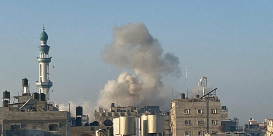 المتحدث باسم كت.ئب الق.سام ينعى زوجتة وأبناءه