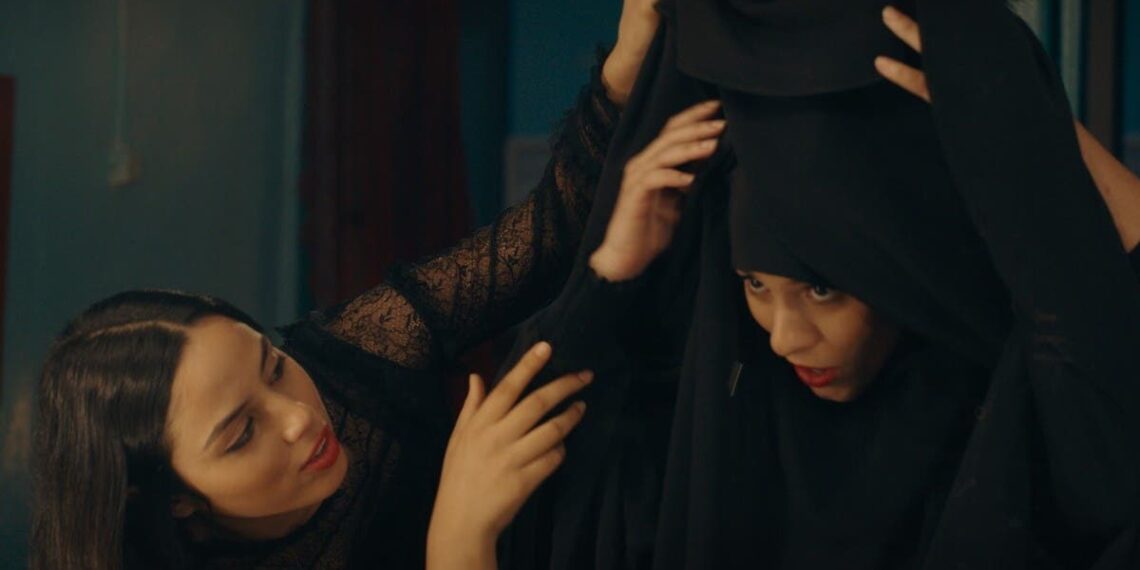 الفيلم التونسي «بنات ألفة» لكوثر بن هنية ضمن القائمة القصيرة لجوائز الأوسكار 2024 في صنفين