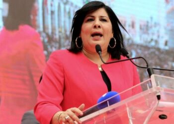 موسي تدخل في اضراب عن الطعام