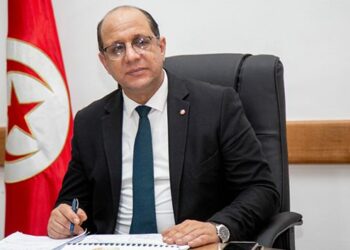 وزير الشؤون الإجتماعية يتعرّض لحادث مرور والإحتفاظ بسائقه