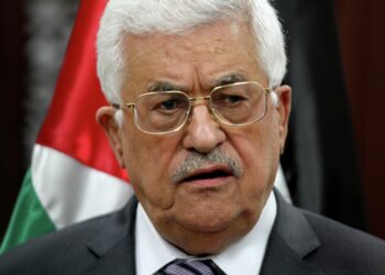 محمود عباس يقبل إستقالة الحكومة الفلسطينية