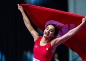 بطلة المصارعة التونسية عبير زروقي تهرب من تربص المنتخب بفرنسا بهدف “الحرقة‎”