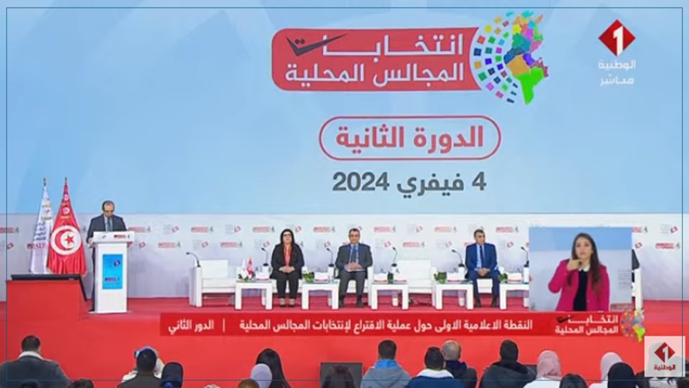 فاروق بوعسكر: مراكز الإقتراع فتحت أبوابها دون تأخير