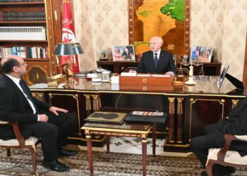 سعيّد: “العمل حق كل مواطن ومواطنة وعلى الدولة أن تتخذ التدابير الضرورية لضمانه على أساس الكفاءة والإنصاف”