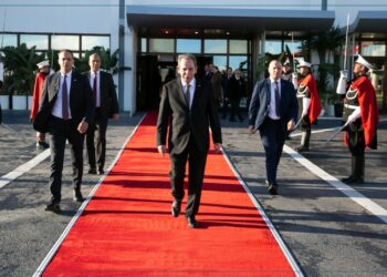 رئيس الحكومة في زيارة عمل إلى فرنسا