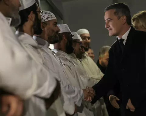 أعلن عنها وزير الداخلية: إنشاء خطة إمام في فرنسا