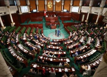 البرلمان يناقش مشروع قانون إستغلال المحروقات بحقل “سيدي الكيلاني”