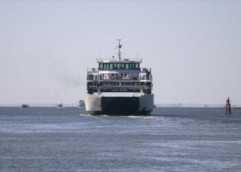 بسبب الطقس: إضطراب في سفرات لود قرقنة