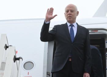 رئيس الجمهورية يغادر أرض الوطن في اتجاه الجزائر