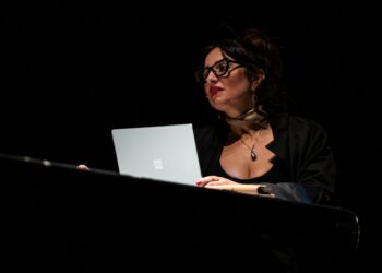 قراءة في مسرحية “آخر البحر” للفاضل الجعايبي: “المكان الذي لا يُؤنث لا يُعَوّلُ عليه” (09 من 10)