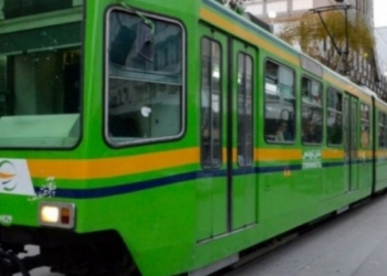 أريانة: إصابة طفل بجرح بليغ على مستوى الرأس إثر سقوطه من المترو الخفيف