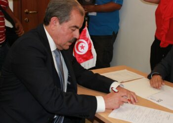 هيئة الدفاع عن منذر زنايدي تقاضي رياض جراد