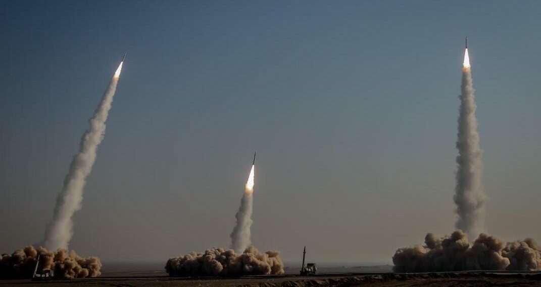 إيران تشنّ هجوما بالطائرات دون طيّار وبصواريخ كروز على إسرائيل