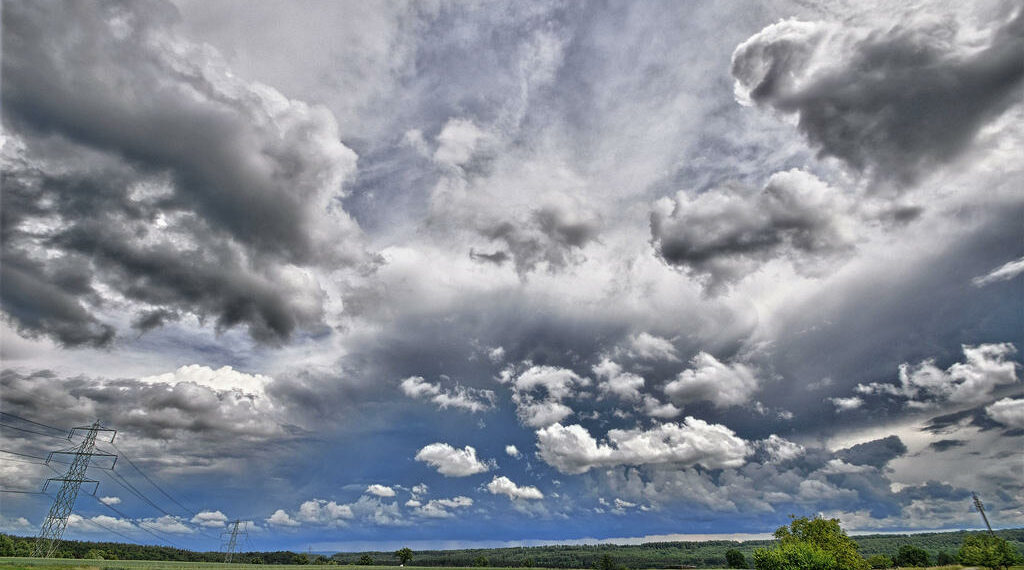 اليوم: أمطار متوقعة بالشمال وإنخفاض في درجات الحرارة