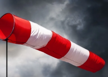 اليوم: سحب كثيفة كامل البلاد وأمطار متفرقة