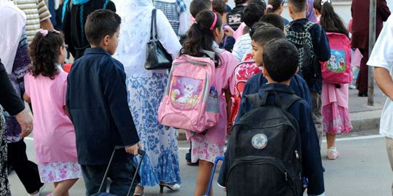 رقم اليوم: 820 354 2 تلميذا