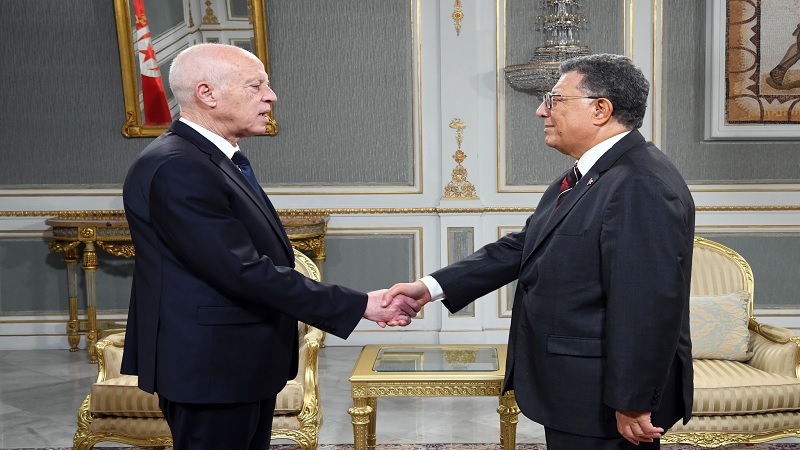 لدى استقباله بودرباله: سعيّد يبلغ تحياته للبرلمان بعد مصادقته على تعديل القانون الإنتخابي