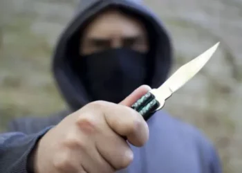 في منوبة: تلميذ يعتدي على زميله بسلاح أبيض