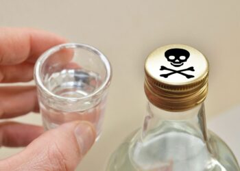 قصة جوسسة ومافيا وراء موت ايطالي بالحمامات بشراب مسموم