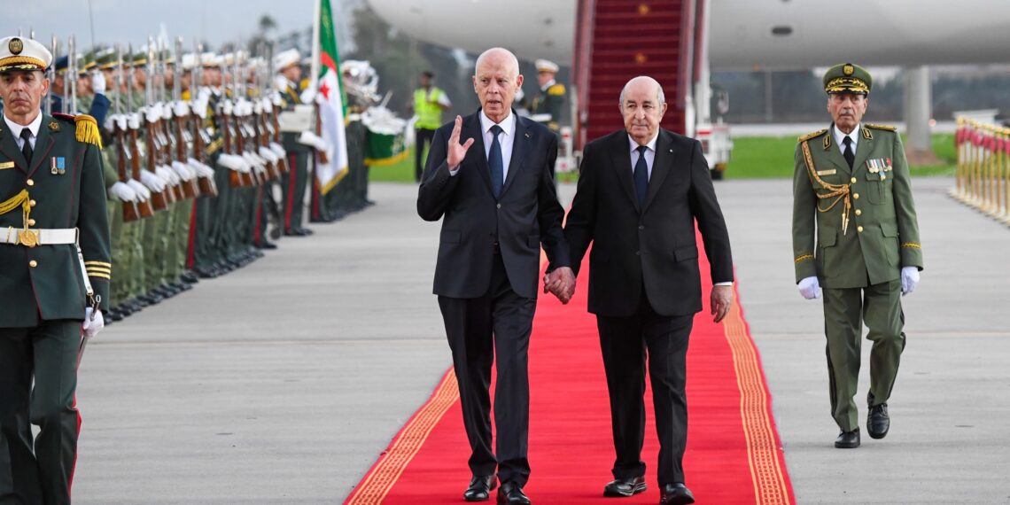 سعيّد يحل بالجزائر للمشا كة في الإحتفال بذكرى اندلاع الثورة الجزائرية