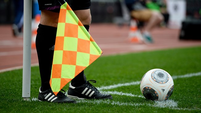 كرة القدم-حكام مباريات الجولة السادسة للرابطة الأولى للمحترفين